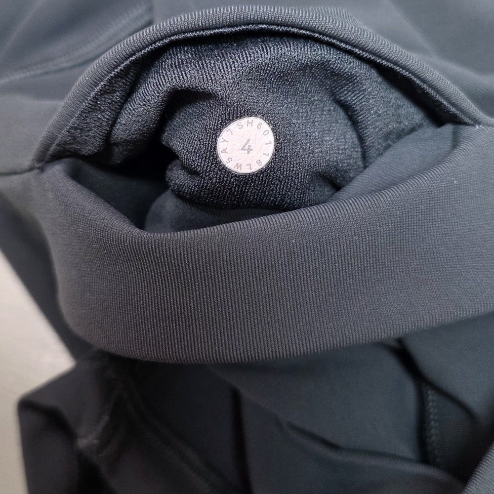 Lululemon•Play Off The Pleats Tight *25"•Cinch Side HR•Teal Shadow•LIKE NEW•4 - Picture 9 of 15